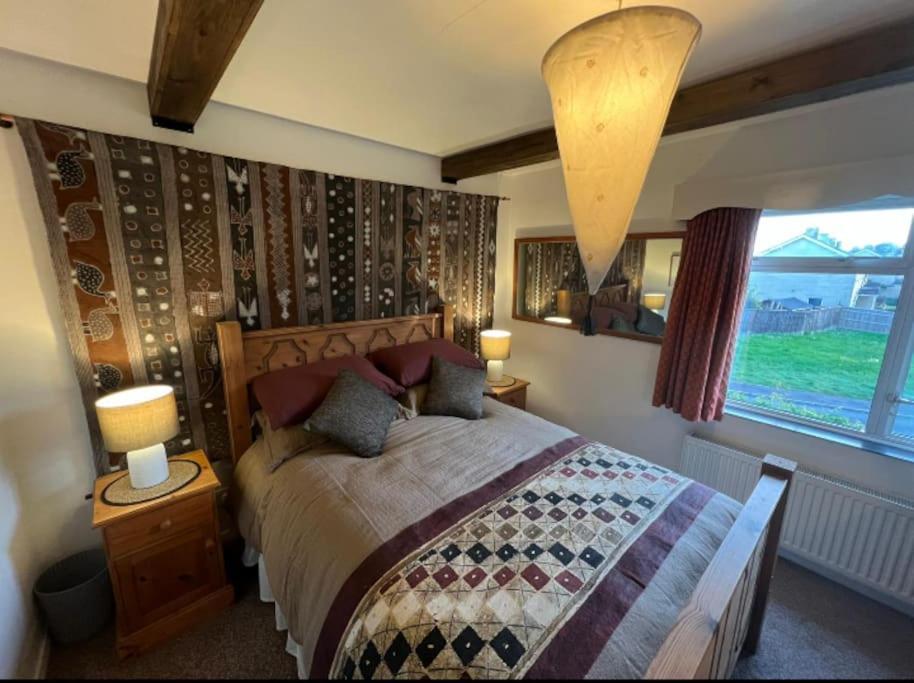 Cosy Private Accommodation In Corsham, Near Bath Extérieur photo